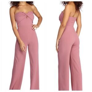 Windsor jumpsuit womens size Small twist front cut out strapless mauve Stretch